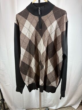 Omega Men's Black and Brown Argyle Half-Zip Sweater